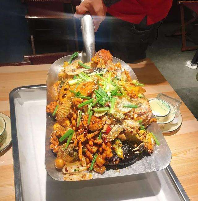 龙沙手抓海鲜加盟